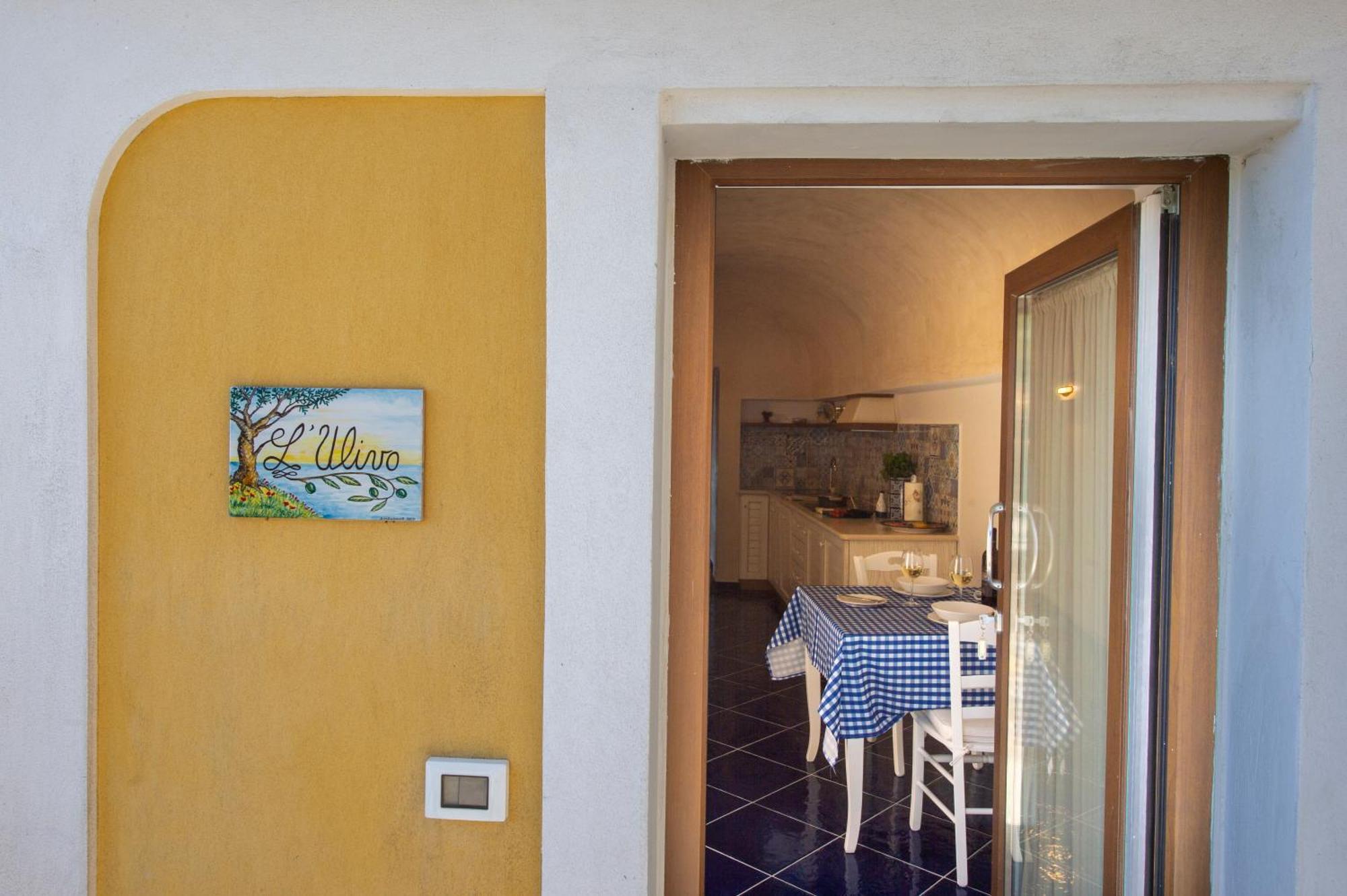 Le Contrade By Sosore Holiday Homes -Amalfi Coast Furore Exterior photo